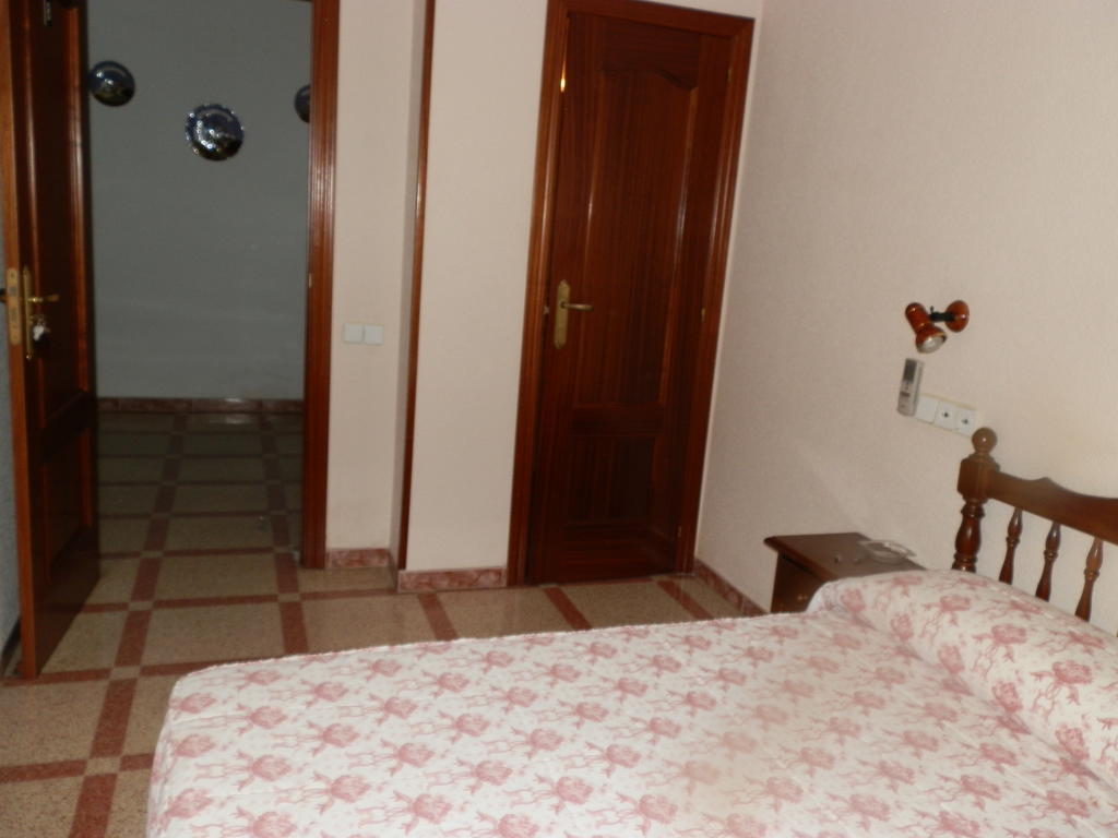 Hostal San Poul Consuegra Ruang foto