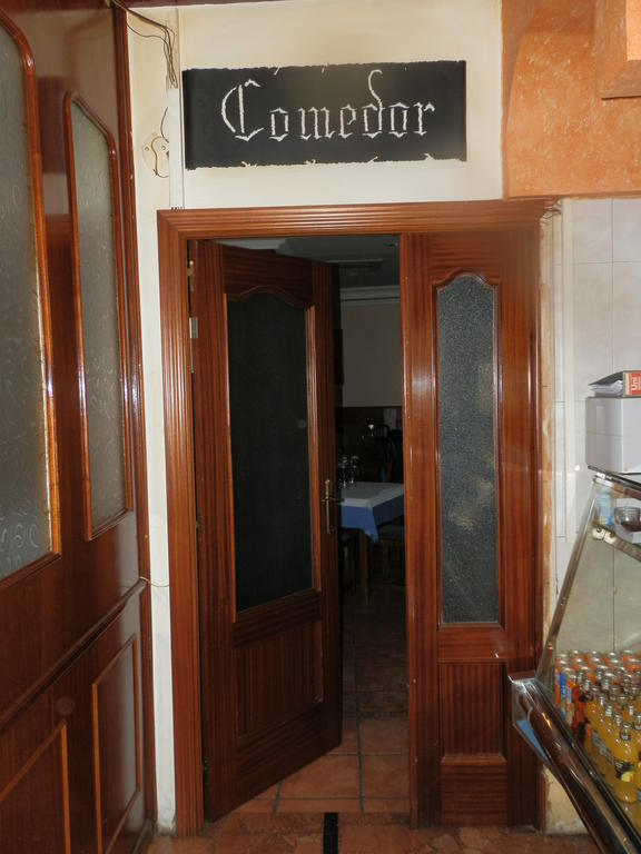 Hostal San Poul Consuegra Bagian luar foto